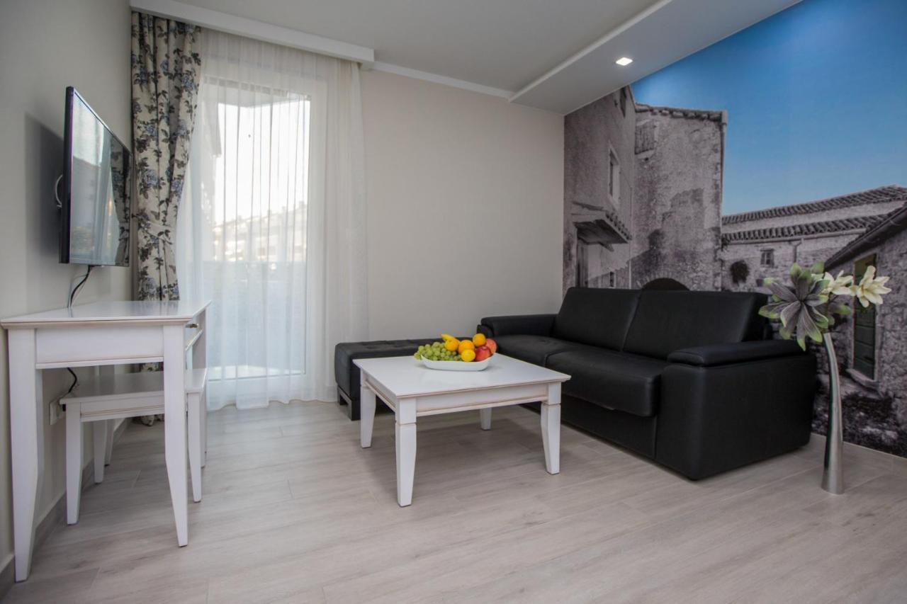 Villa Rita Promajna Room photo